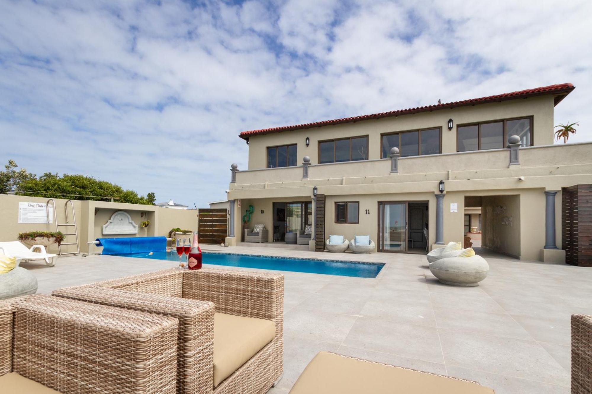 Chateau De Marine Boutique Hotel & Wellness ストロイスバーイ エクステリア 写真